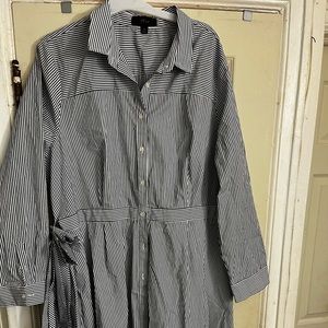 Blue White Striped Long Sleeve Button Down A Line Shirt Dress.Dress fits.an Xl